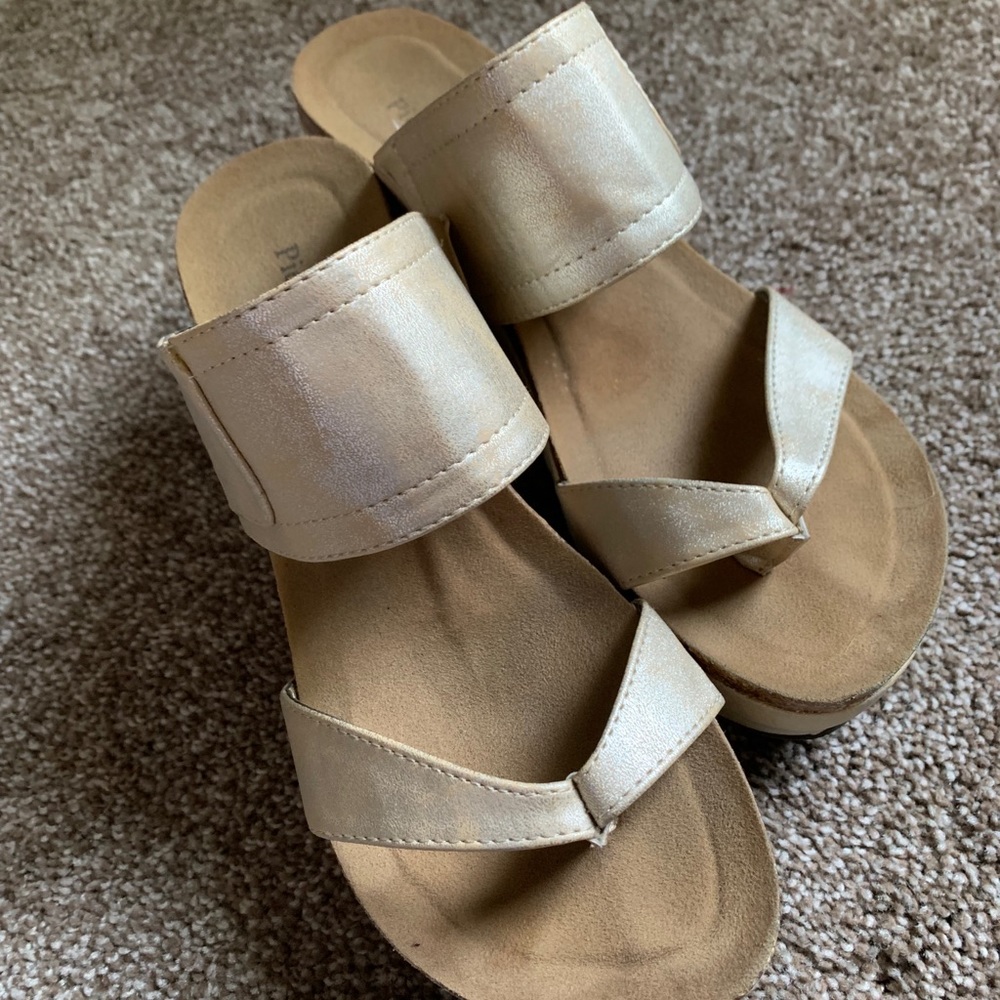 Platform Sandals - Picture 2 of 2